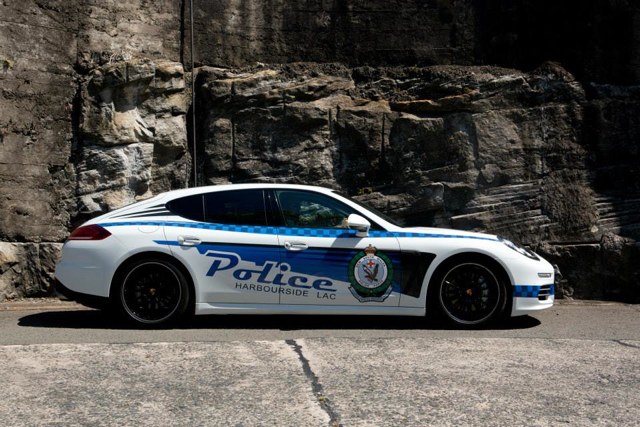 porsche-panamera-4s-police-car-4 1