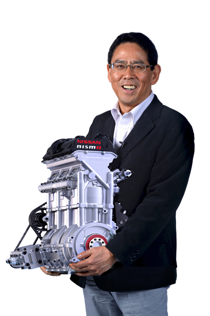 NISMO President Shoichi Miyatani Holding the 40kg/400-horsepower