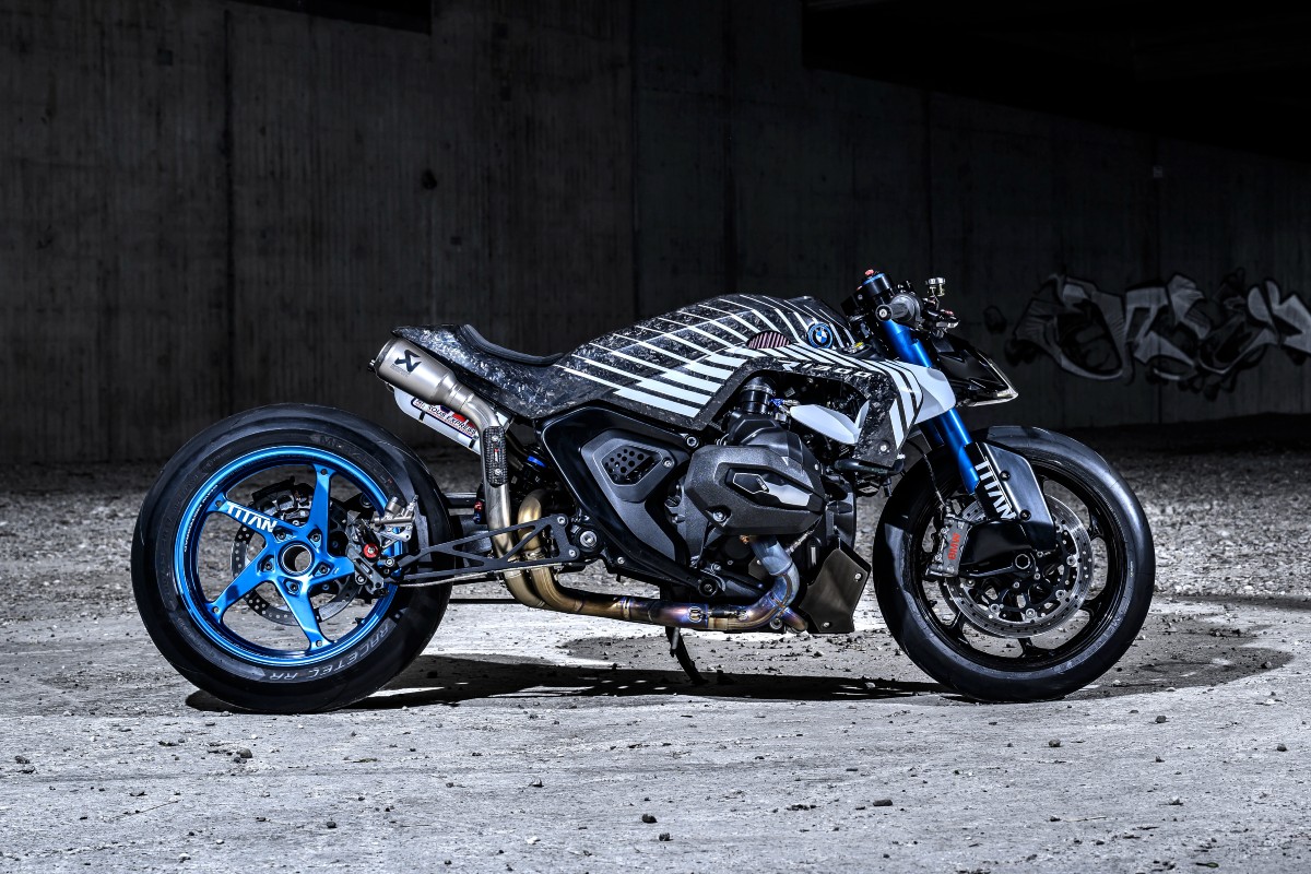 BMW R 1300 R Titan: La fusión perfecta de potencia y diseño